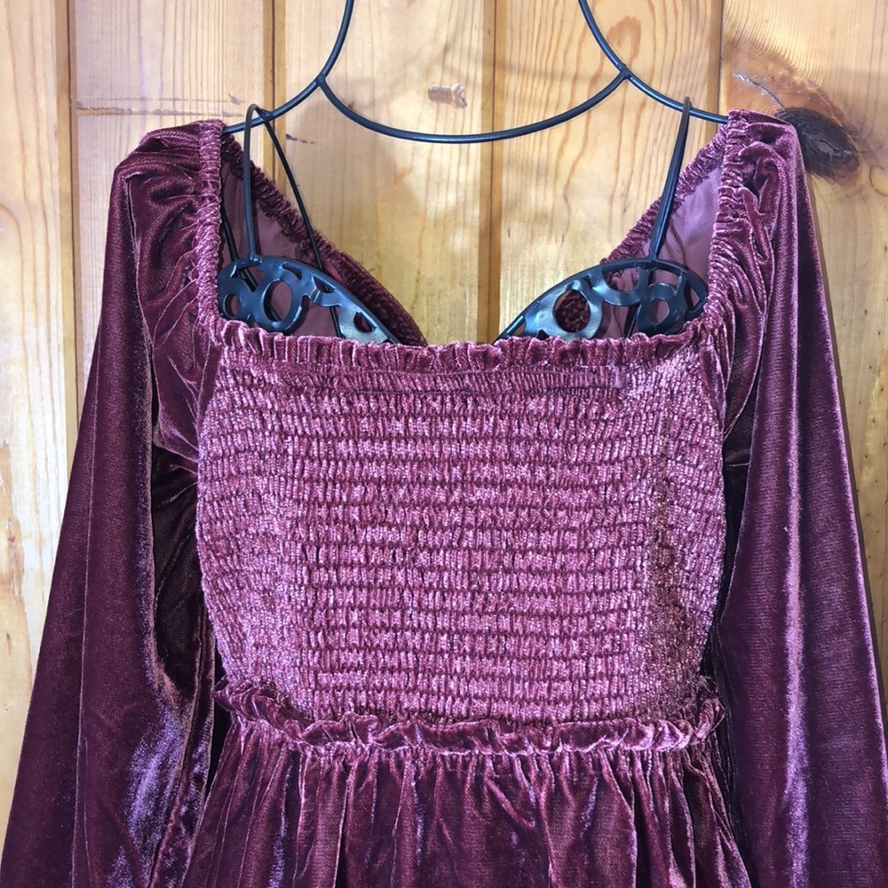 Free people Movement Women's Daphne Velvet Sleeve Mini Dress roan rouge … - Picture 7 of 16
